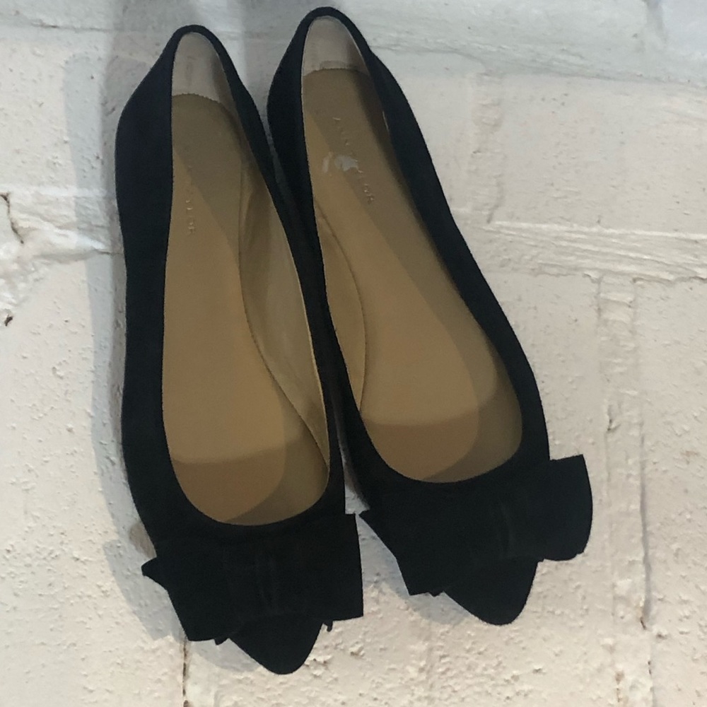 Ann Taylor black felt flats